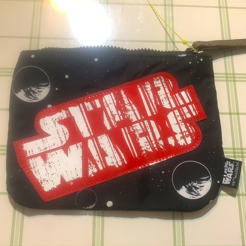 Disney Star Wars pouch.